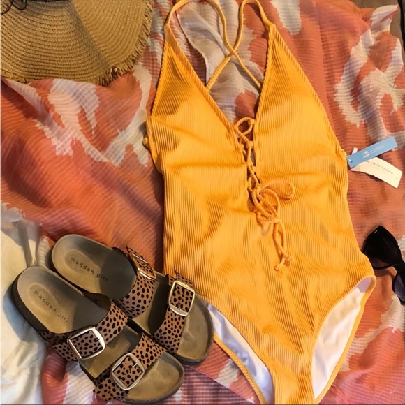 Cupshe Yellow Ribbed Tie-Front One Piece Swimsuit - Picture 1 of 1